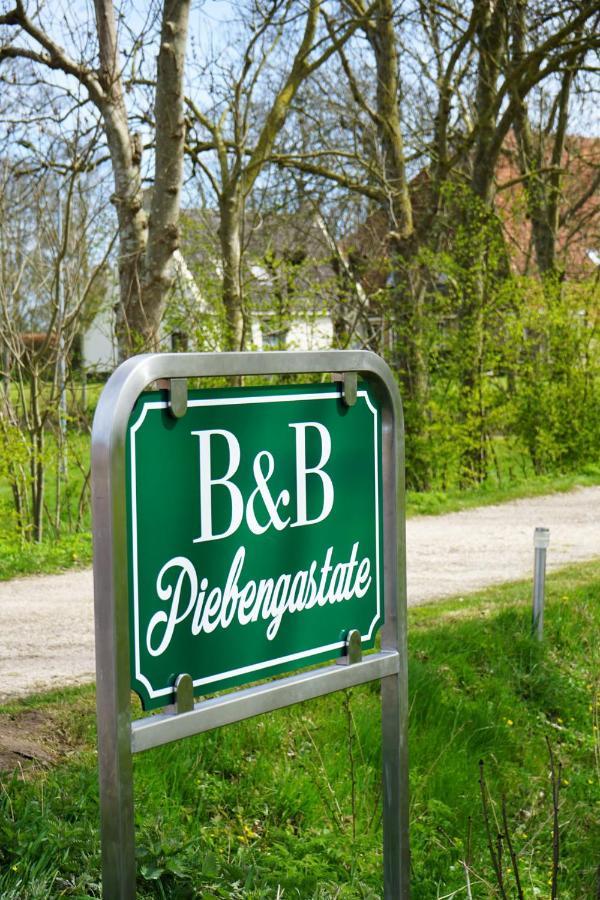 B&B Piebengastate Welsrijp Wjelsryp Buitenkant foto