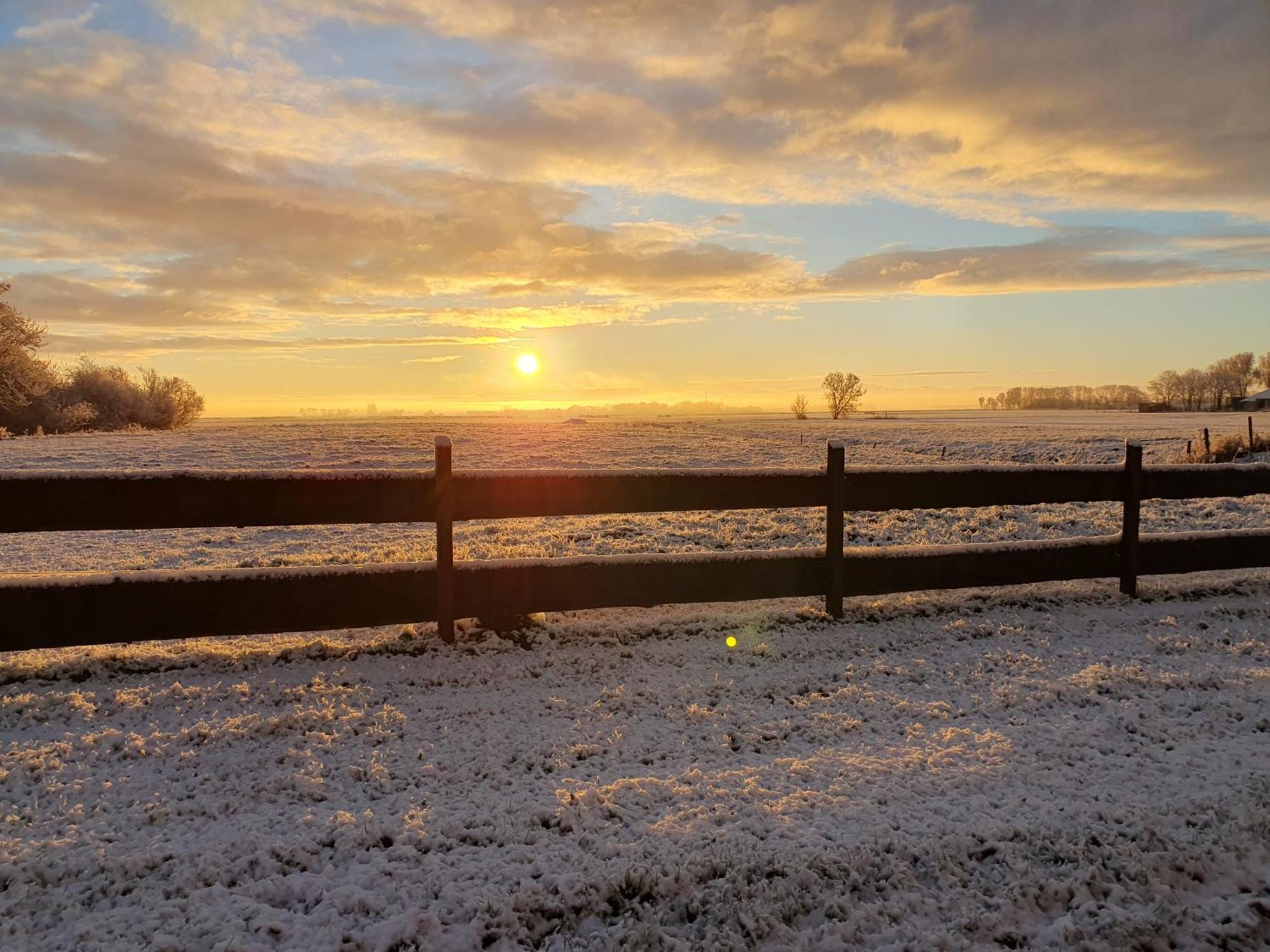 B&B Piebengastate Welsrijp Wjelsryp Buitenkant foto